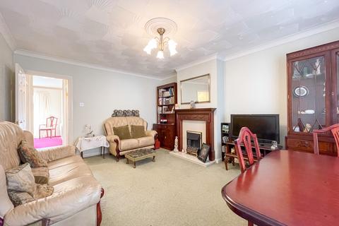 17 Painters Ash Lane, Northfleet, Gravesend, DA11 8EG