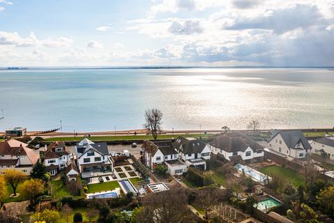 undefined, Westcliff-on-sea SS0