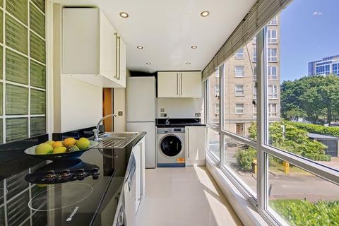 undefined, St. John's Wood Park, St. John's Wood, London, NW8