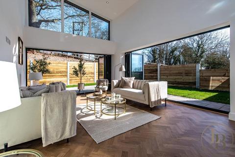 3 bedroom semi-detached house for sale, Maywood Farm, Risley DE72