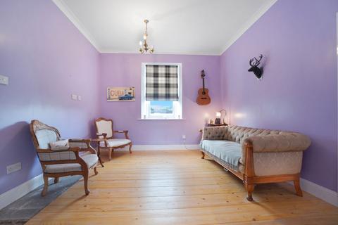Fernbank Back Road, Locharbriggs, Dumfries, DG1 1RX
