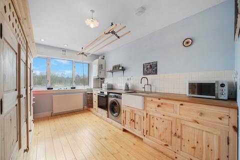Fernbank Back Road, Locharbriggs, Dumfries, DG1 1RX