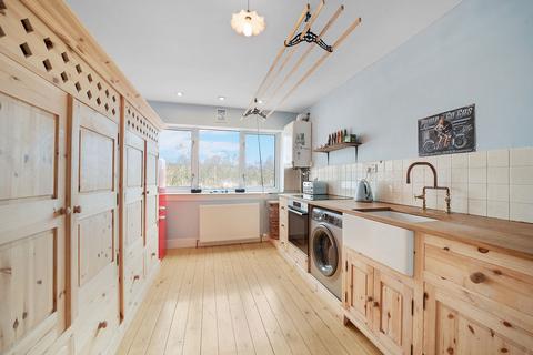 Fernbank Back Road, Locharbriggs, Dumfries, DG1 1RX