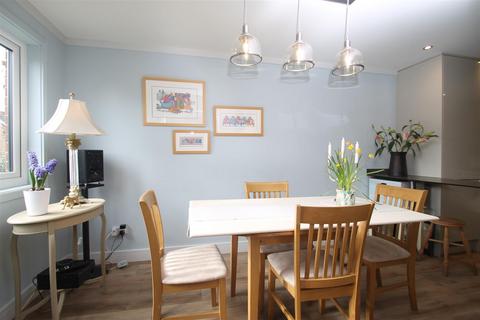 1 The Chase, Knaresborough, HG5 0SY