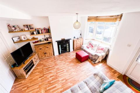 2 bedroom terraced house for sale, Hall Lane, London, E4