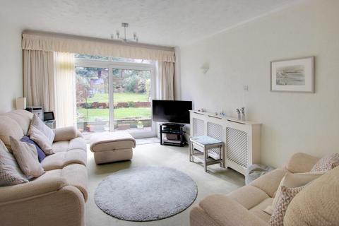 26 Palace View, Croydon, CR0 8QL