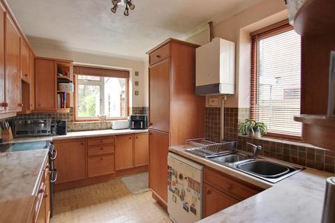 26 Palace View, Croydon, CR0 8QL