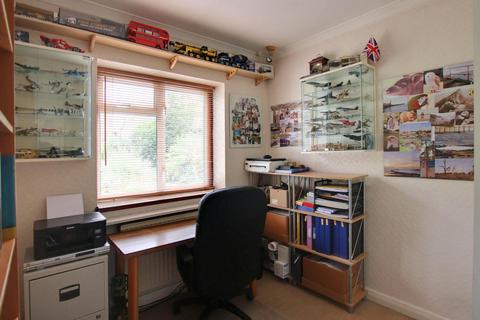 26 Palace View, Croydon, CR0 8QL