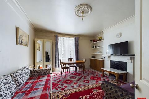 2 bedroom ground floor flat for sale, Southgate Street, Gloucester GL1