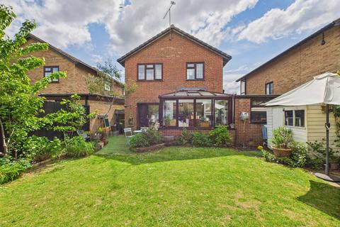 4 bedroom detached house for sale, Clayfields, Penn,