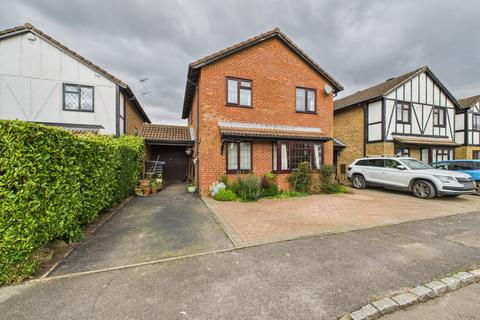 4 bedroom detached house for sale, Clayfields, Penn,