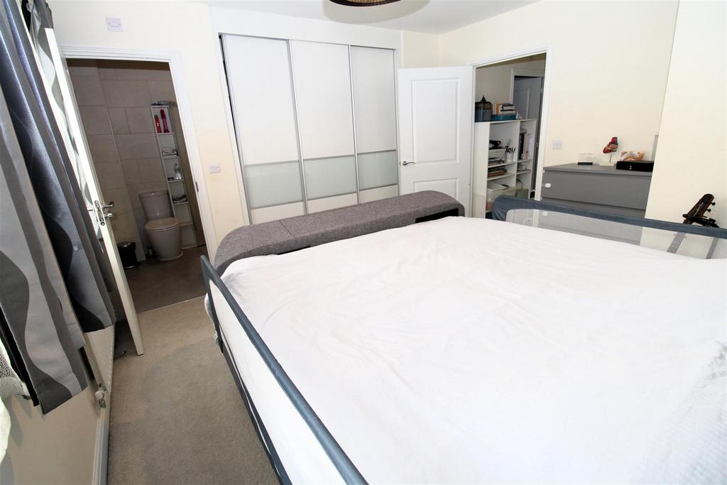 Bedroom 1.JPG