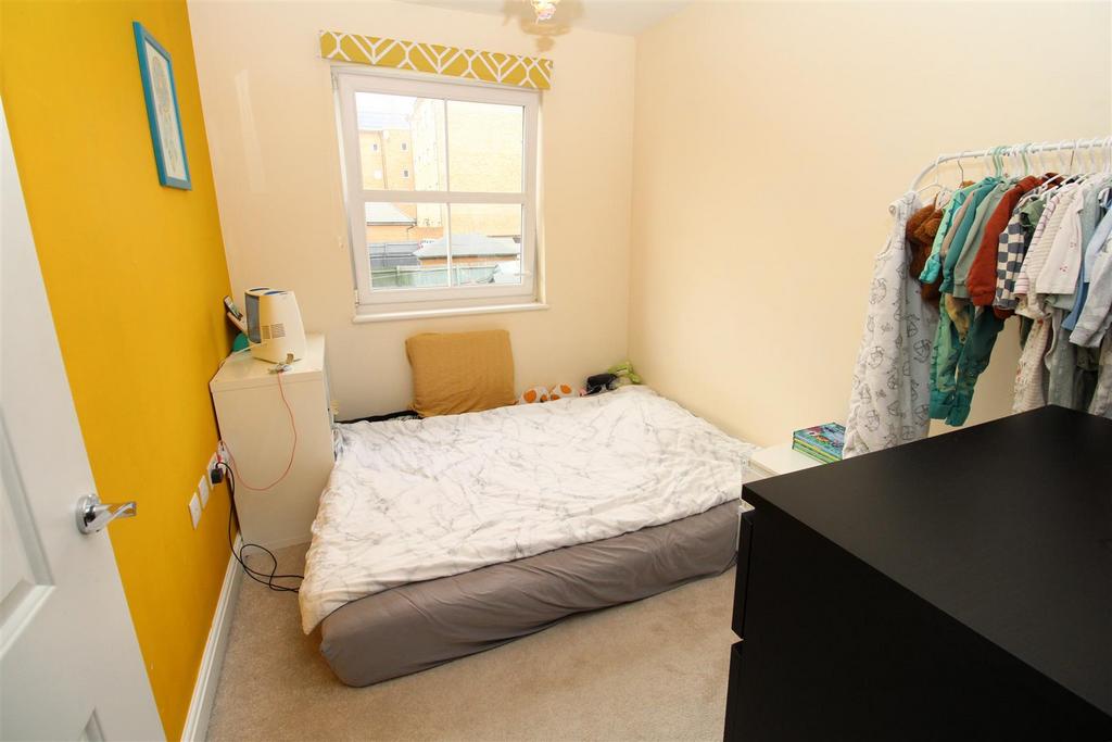 Bed 3.JPG