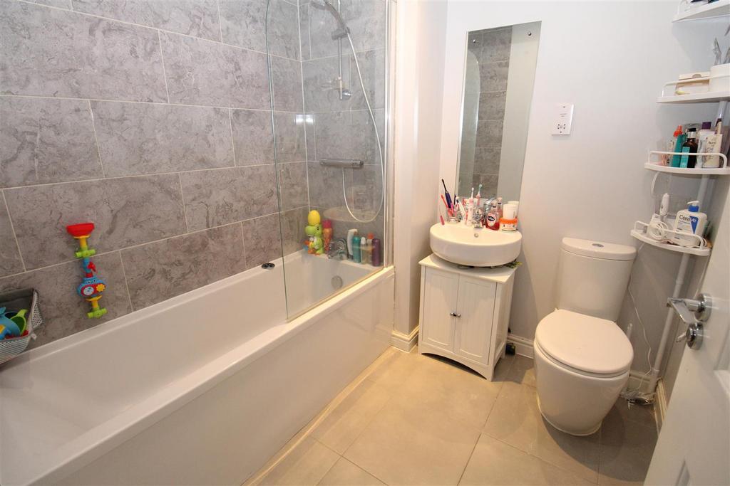 Bathroom.JPG