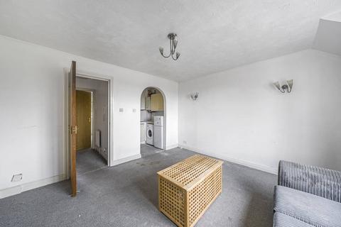31 Lulworth Crescent, Mitcham, CR4 3RB