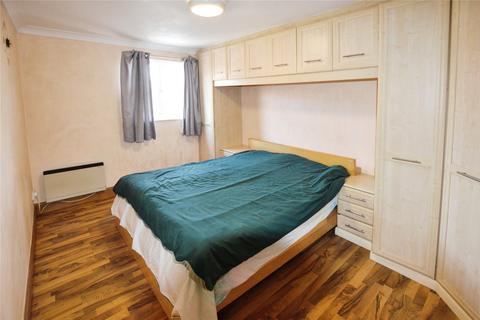 2 bedroom apartment for sale, Courtney Park Road, Langdon Hills, Basildon, Essex, SS16