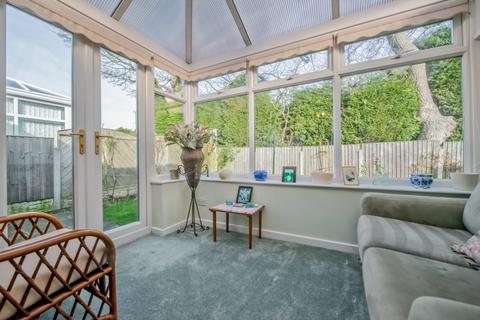 2 bedroom bungalow for sale, Thorndene Way, Westgate Hill, Bradford, BD4