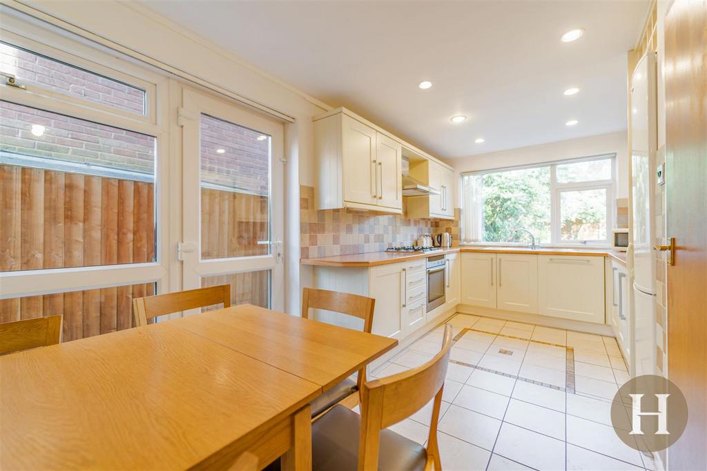 Hadleigh Estate Agents-3.jpg