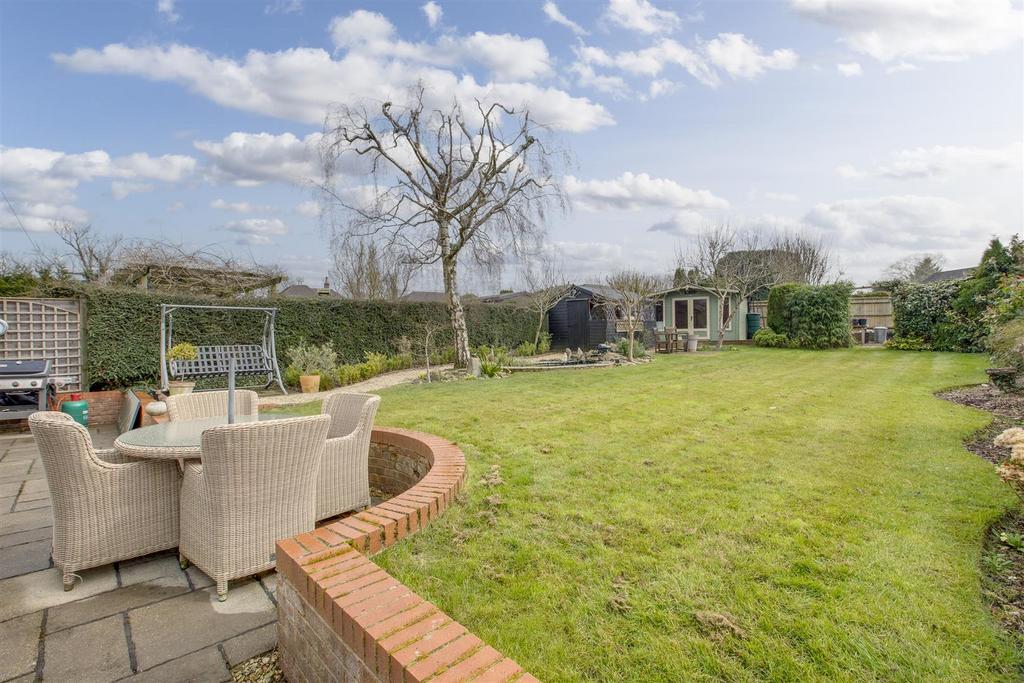 98 Windmill Lane, HP15 6 AU-19.jpg