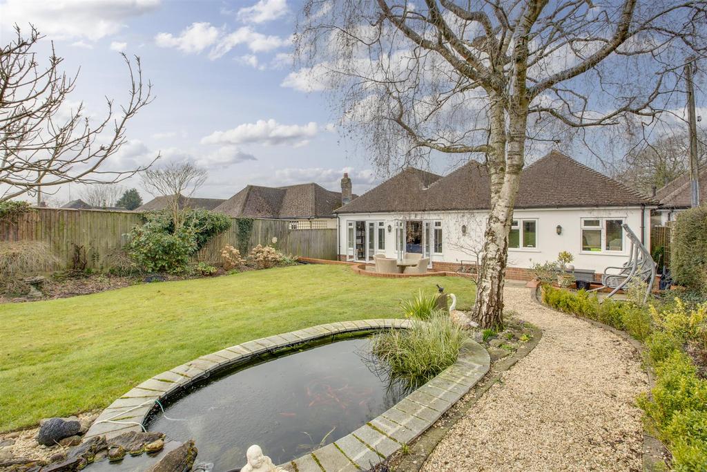 98 Windmill Lane, HP15 6 AU-10.jpg
