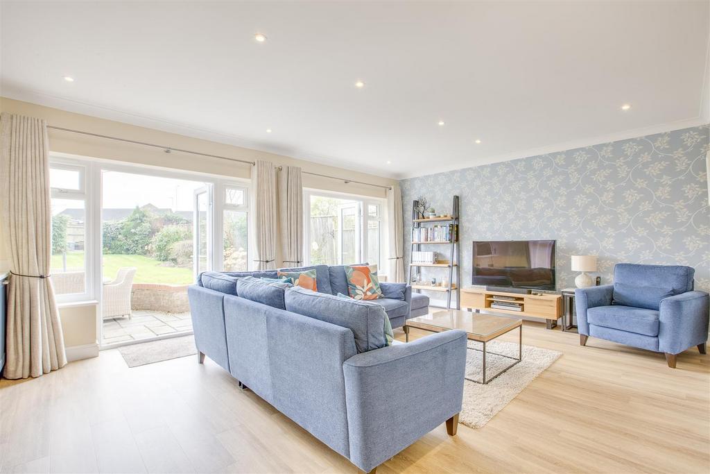 98 Windmill Lane, HP15 6 AU-7.jpg