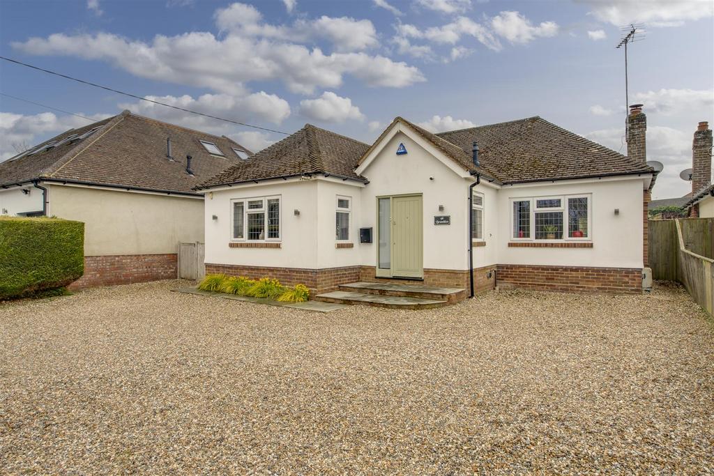 98 Windmill Lane, HP15 6 AU-14.jpg