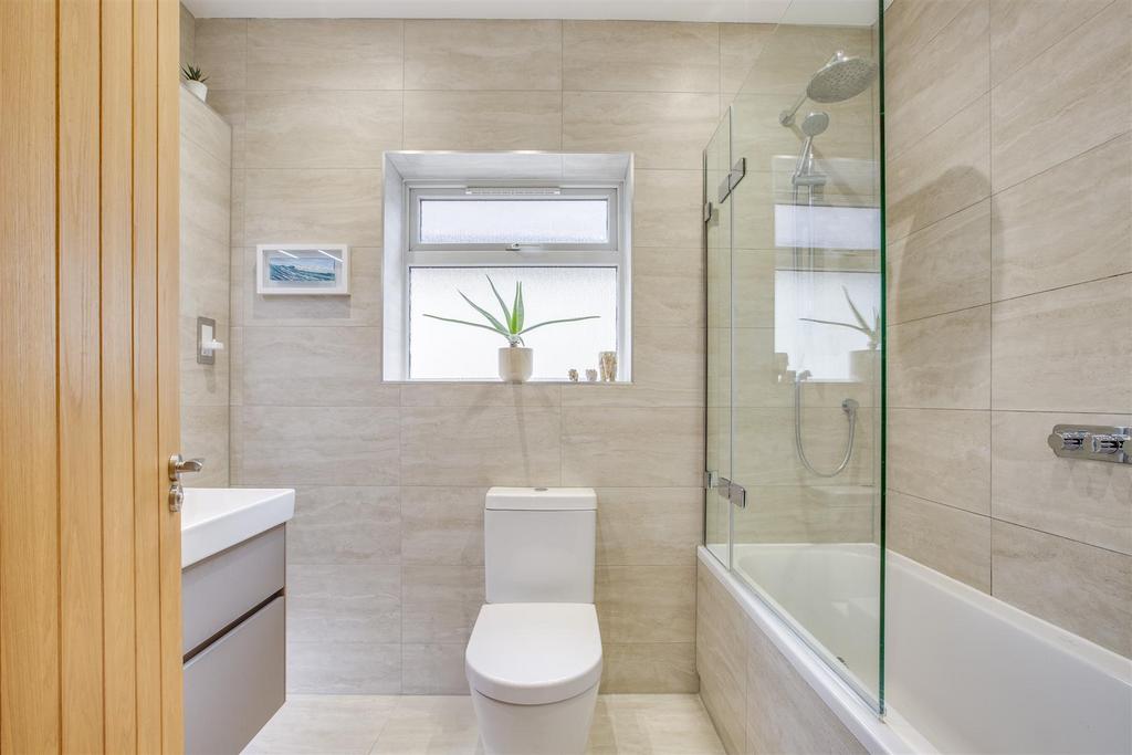 98 Windmill Lane, HP15 6 AU-16.jpg
