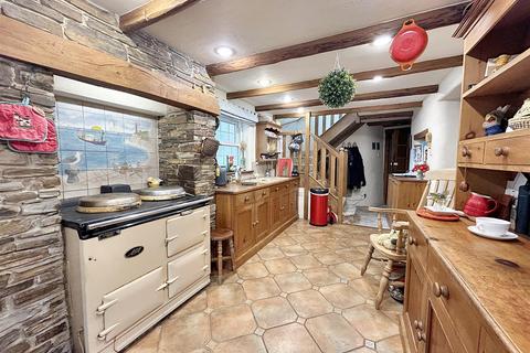 4 bedroom cottage for sale, St. Just In Roseland, Truro