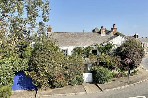 4 bedroom cottage for sale, St. Just In Roseland, Truro