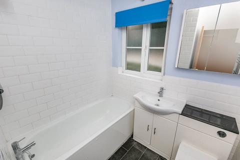 Flat 3, Laurel House Aspen Vale, Whyteleafe, CR3 0YW