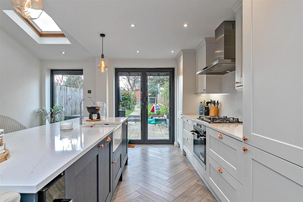 38 Burnham Road-20.jpg