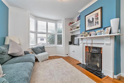 38 Burnham Road, St Albans, AL1 4QW