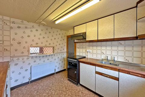 57 Dickinson Road, Wombourne, Wolverhampton, WV5 0NH