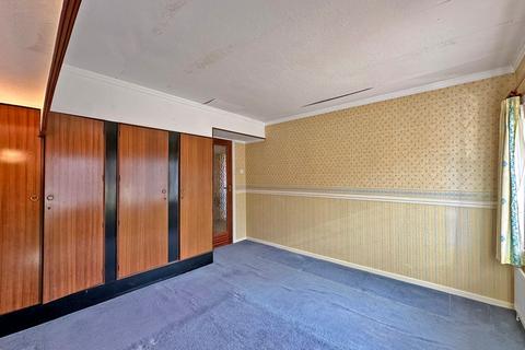 57 Dickinson Road, Wombourne, Wolverhampton, WV5 0NH