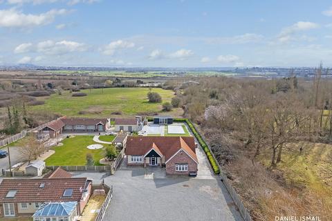 3 bedroom detached bungalow for sale, Kirkham Road, Stanford-le-hope SS17