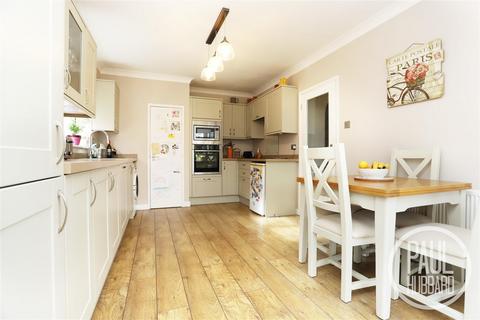 2 bedroom detached bungalow for sale, Rackhams Corner, Corton, NR32