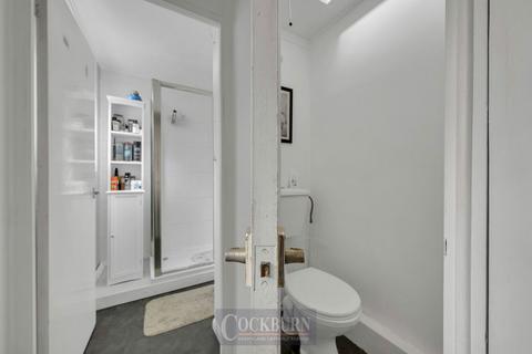 70 Framlingham Crescent, London, SE9 4AF