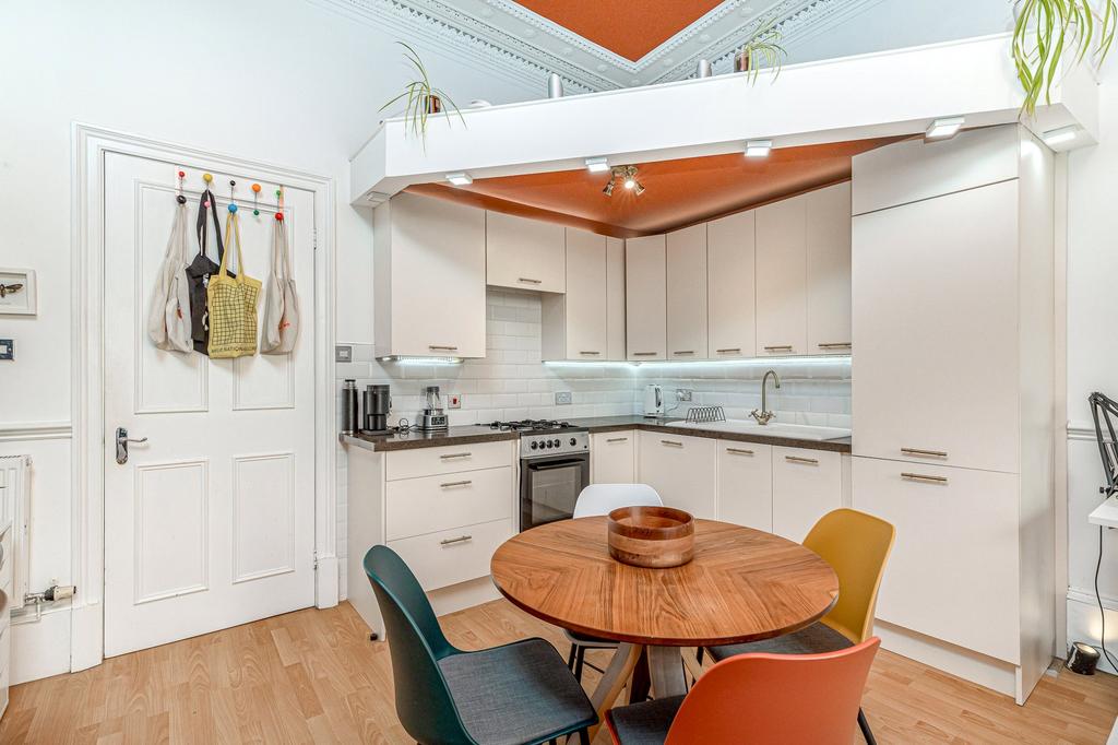 Kitchen/Dining