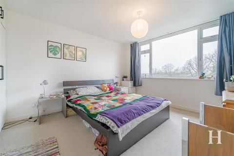 1 bedroom flat for sale, Savoy Close, Harborne, Birmingham, B32