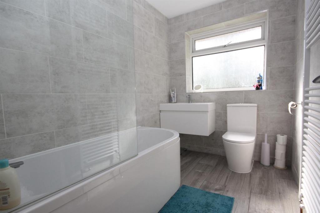 Family bathroom