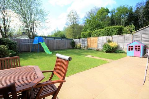 4 bedroom detached house for sale, Exbury Close, Bishopstoke, Eastleigh