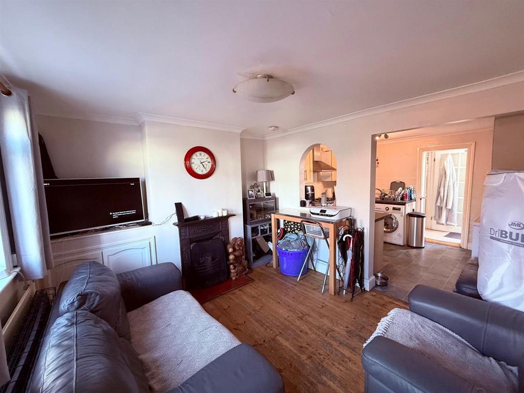 Living Room.jpg