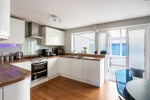 80 Darwin Drive, Tonbridge, TN10 4SD