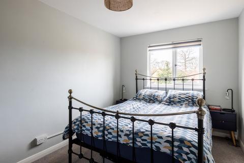 80 Darwin Drive, Tonbridge, TN10 4SD