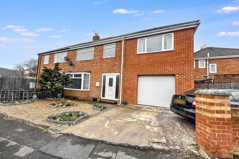 4 bedroom semi-detached house for sale, Priory Close, Guisborough, North Yorkshire, TS14 6EL