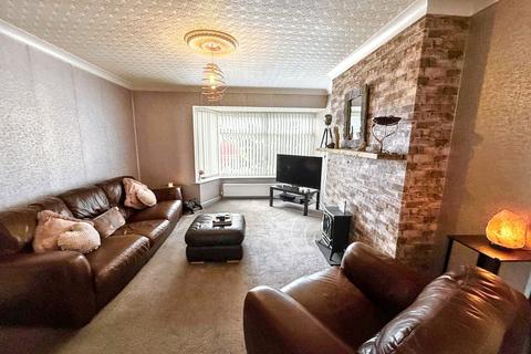 4 bedroom semi-detached house for sale, Priory Close, Guisborough, North Yorkshire, TS14 6EL