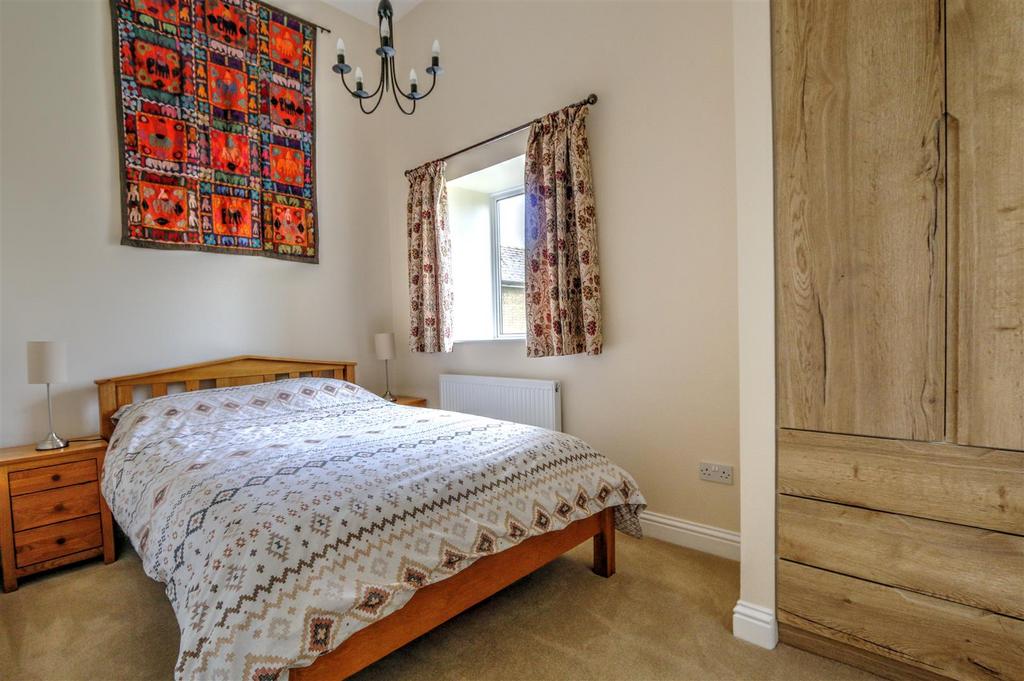 Bedroom 1: