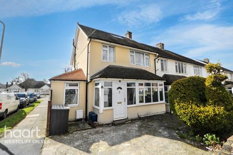 Royston Avenue, Southend-on-Sea