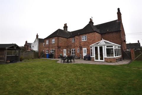5 bedroom detached house for sale, High Street, Hook