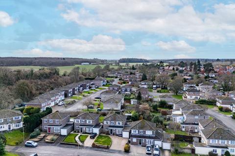 6 Yew Tree Close, Oakley, Basingstoke, RG23 7HQ